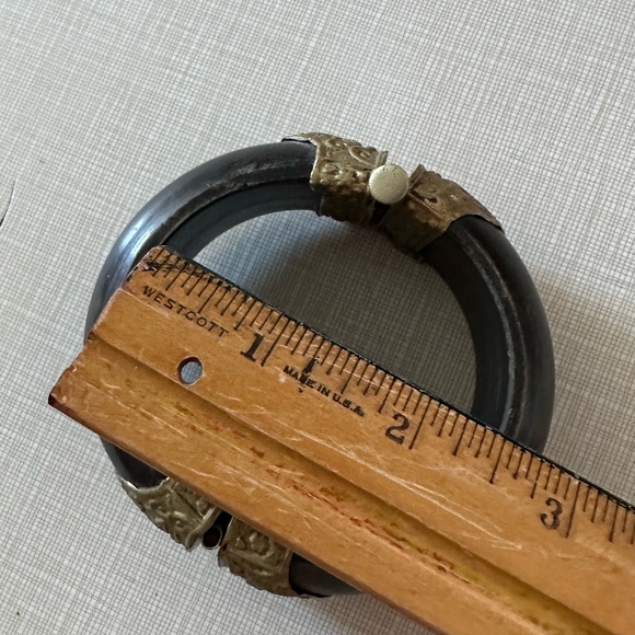 Vintage 80’s Horn and Brass bangle bracelet - Picture 4 of 4